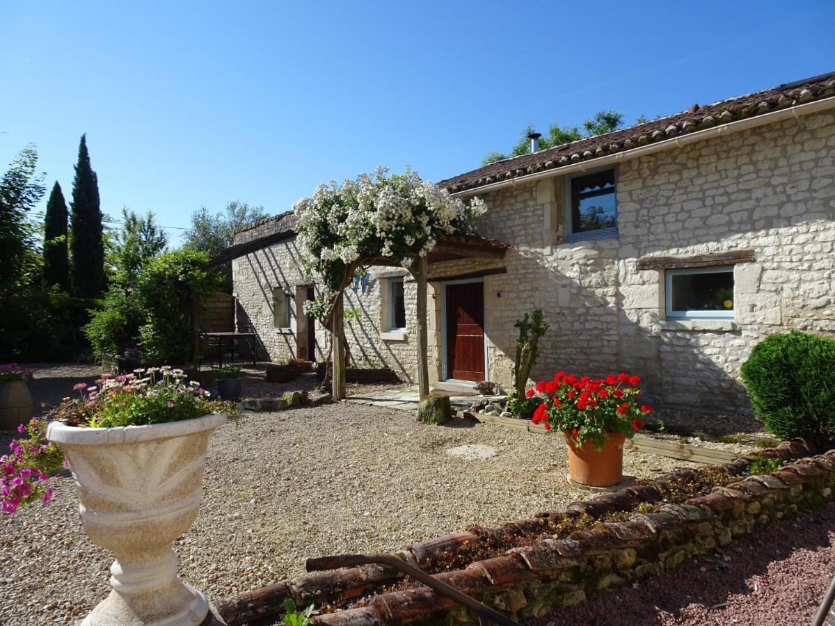 Les Coindries Villa Faye-la-Vineuse Exterior foto