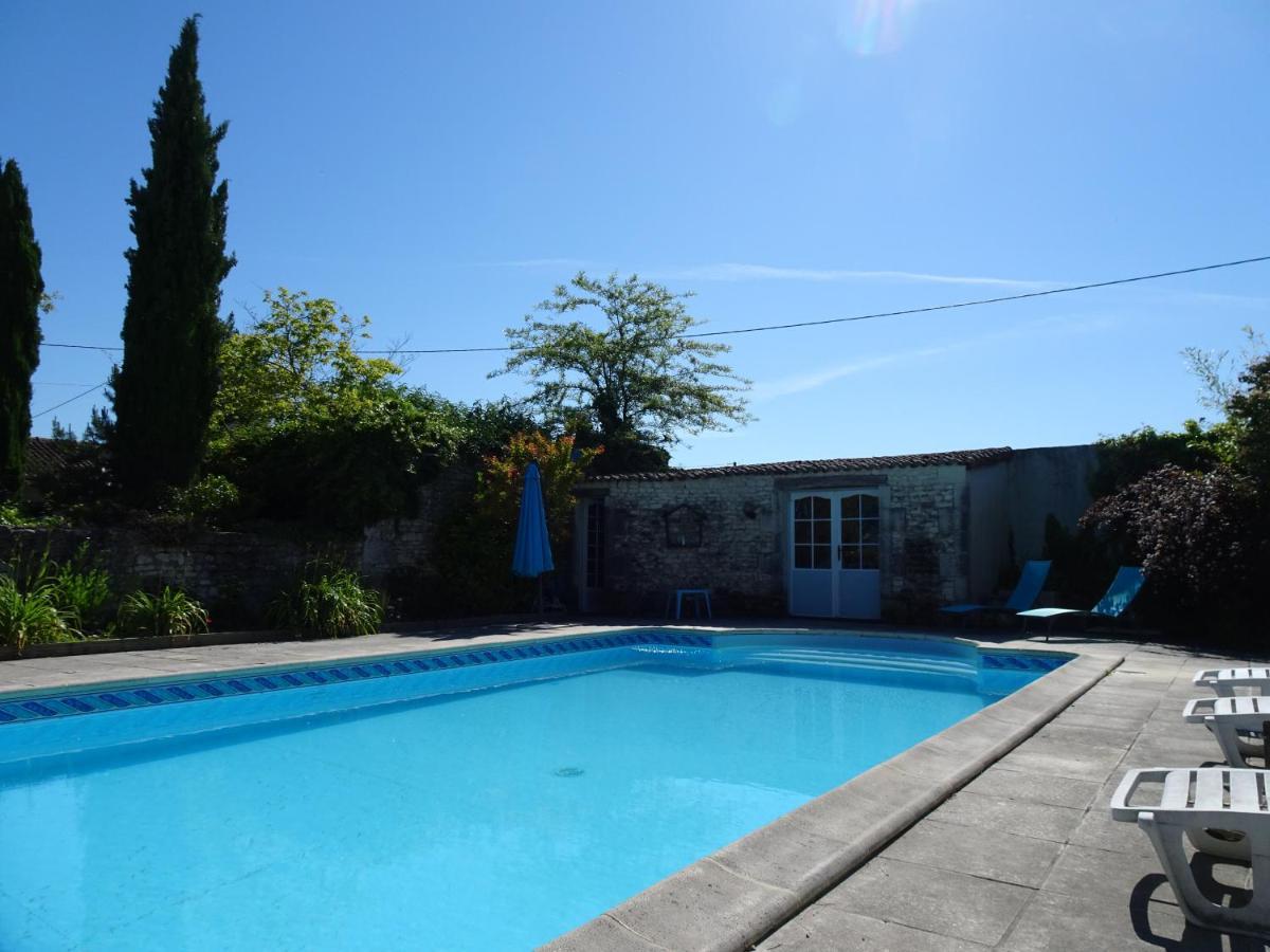 Les Coindries Villa Faye-la-Vineuse Exterior foto
