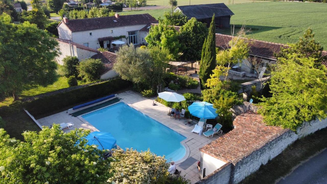 Les Coindries Villa Faye-la-Vineuse Exterior foto
